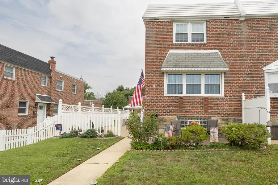 3827 Kirkwood Rd, Philadelphia, PA 19114 - #2