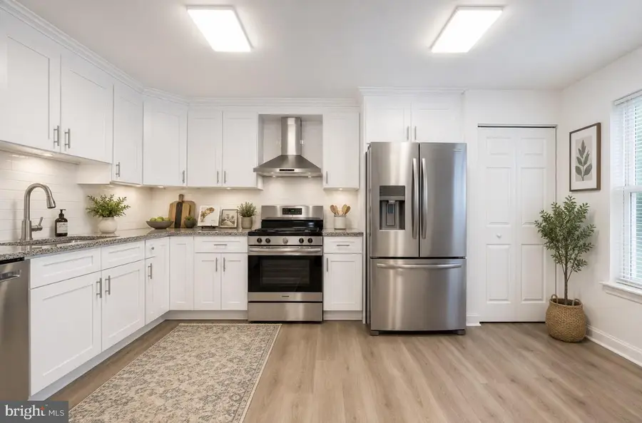 8122 Lindbergh Blvd, Philadelphia, PA 19153 - #3
