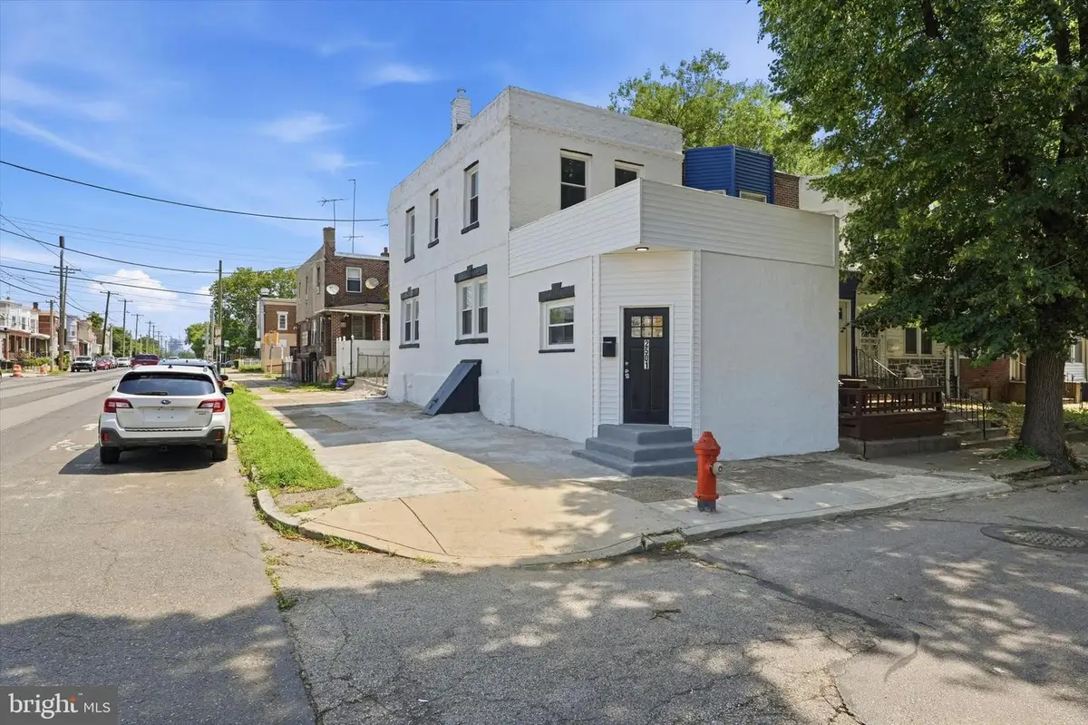 2501 S Dewey St, Philadelphia, PA 19142 - #1