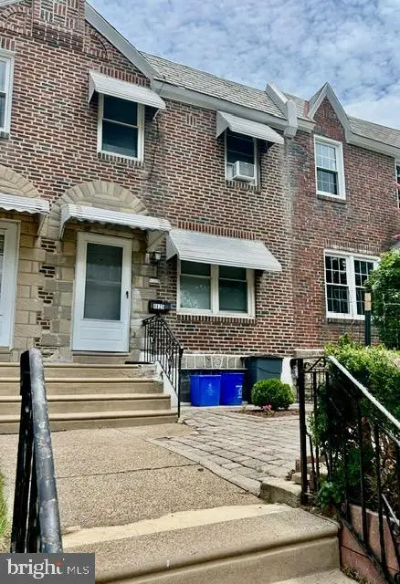 4625 Lansing St, Philadelphia, PA 19136 - #1