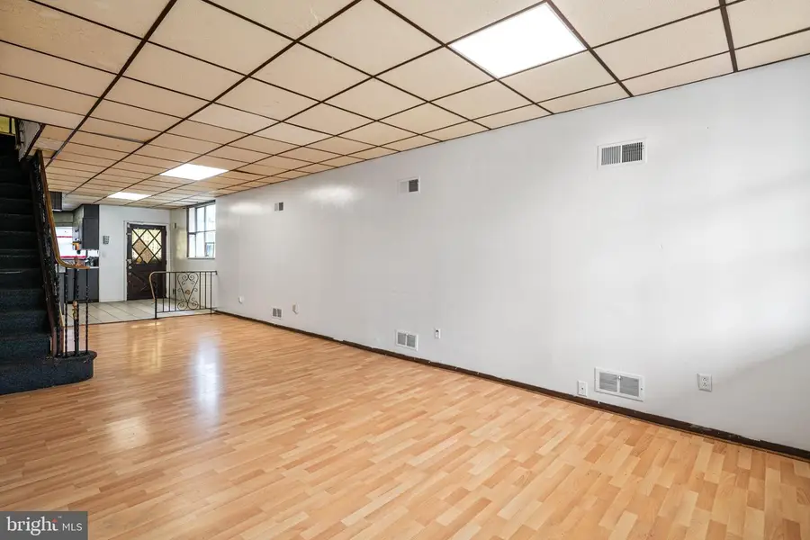 6217 Grays Ave, Philadelphia, PA 19142 - #2