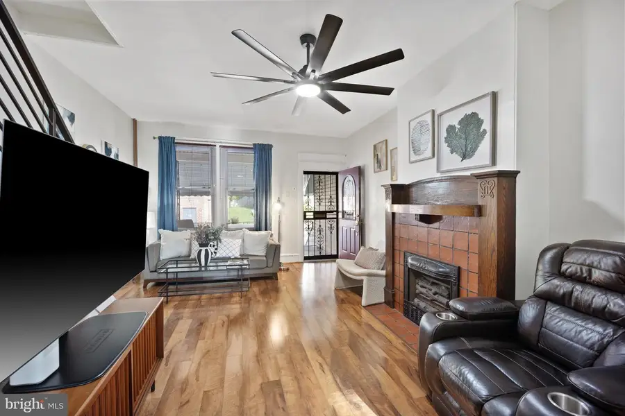 22 E Pastorius St, Philadelphia, PA 19144 - #3