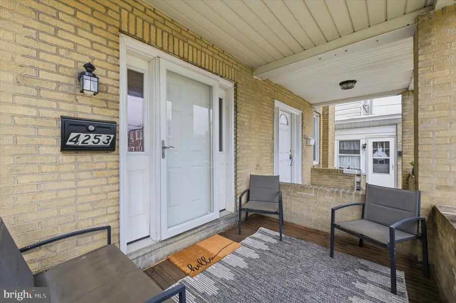 4253 Houghton St, Philadelphia, PA 19128 - #2