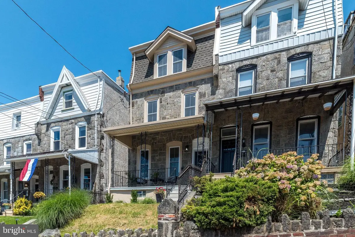 160 Shurs Ln, Philadelphia, PA 19127 - #1