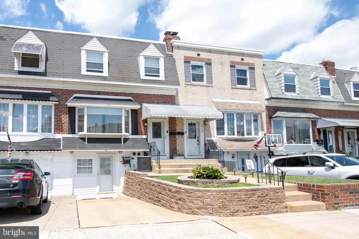 3726 Westhampton Dr, Philadelphia, PA 19154 - #1
