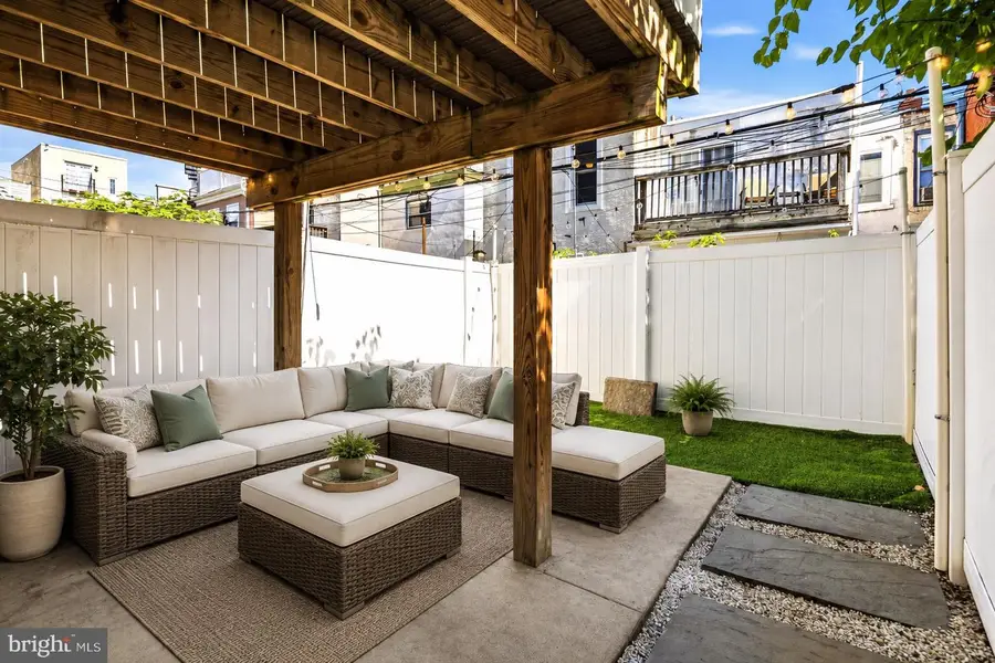 1821 Carpenter St #a, Philadelphia, PA 19146 - #3