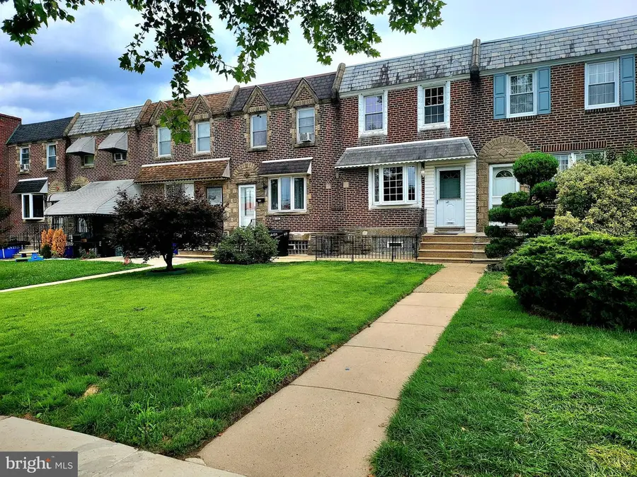 6137 Hawthorne St, Philadelphia, PA 19135 - #3