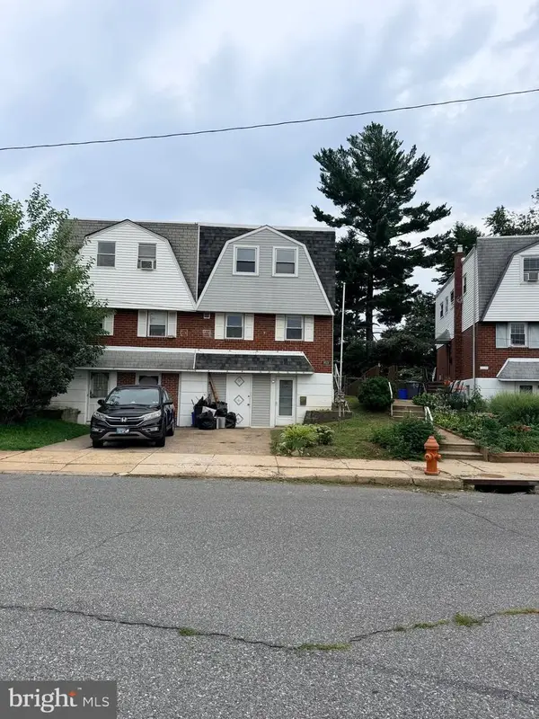 9021 Eastview Rd, PHILADELPHIA, PA 19152