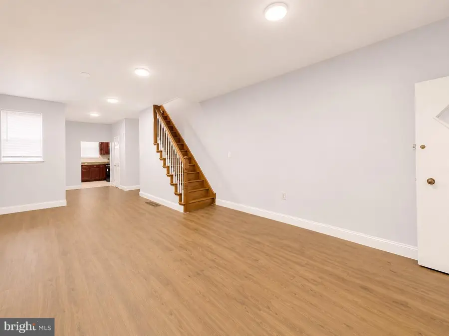 911 Wolf St, Philadelphia, PA 19148 - #3