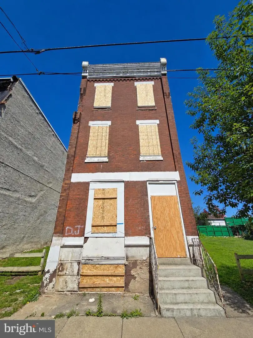 2431 N 19th St, Philadelphia, PA 19132 - #1
