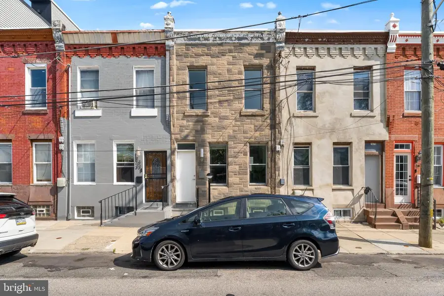 2631 Amber St, Philadelphia, PA 19125 - #2
