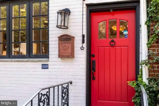 926 Catharine St, Philadelphia, PA 19147 - #1