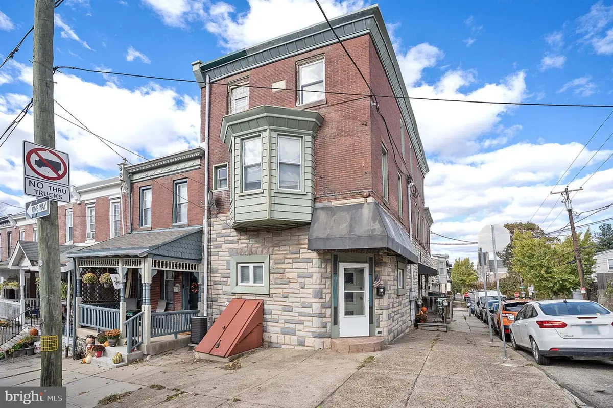 146 Vassar St, Philadelphia, PA 19128 - #1
