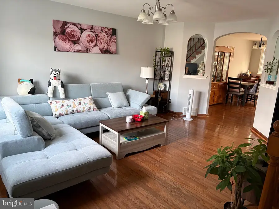6716 Akron St, Philadelphia, PA 19149 - #3