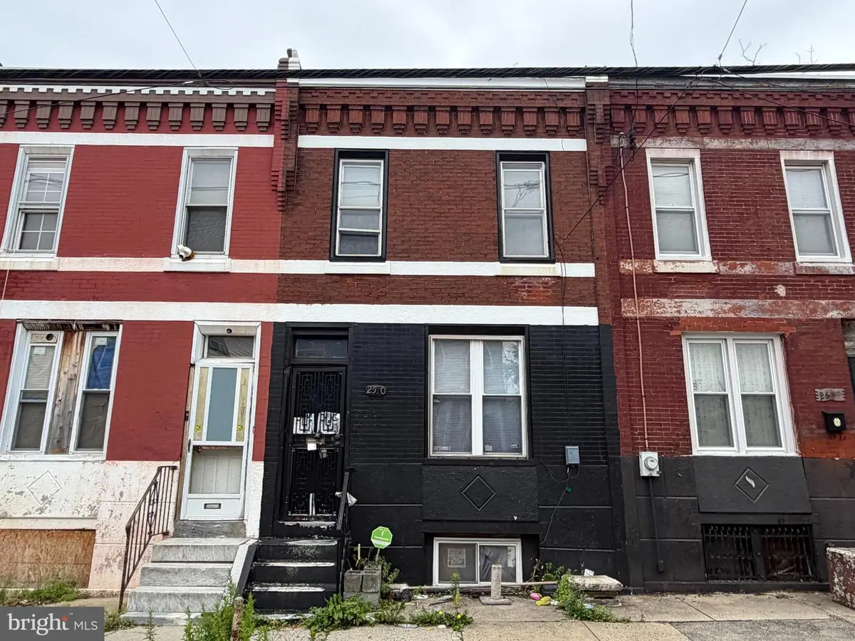 2530 W York St, Philadelphia, PA 19132 - #1