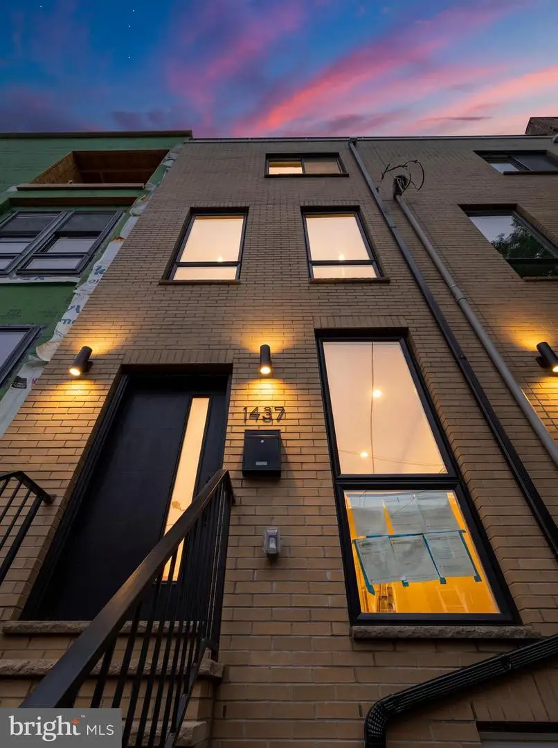 1437 S 8th St, Philadelphia, PA 19147 - #2