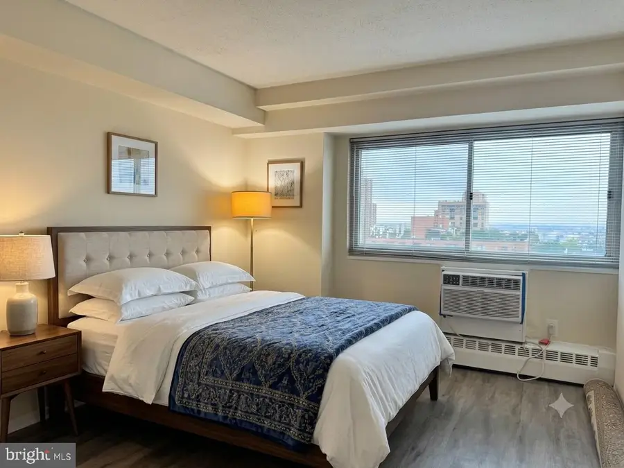 2101-17 Chestnut St #1813, Philadelphia, PA 19103 - #3