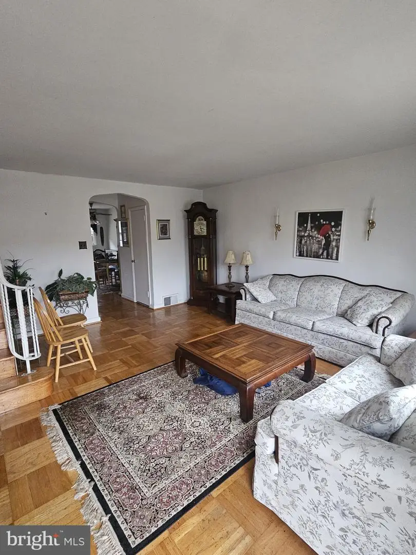 6136 N Warnock St, Philadelphia, PA 19141 - #3
