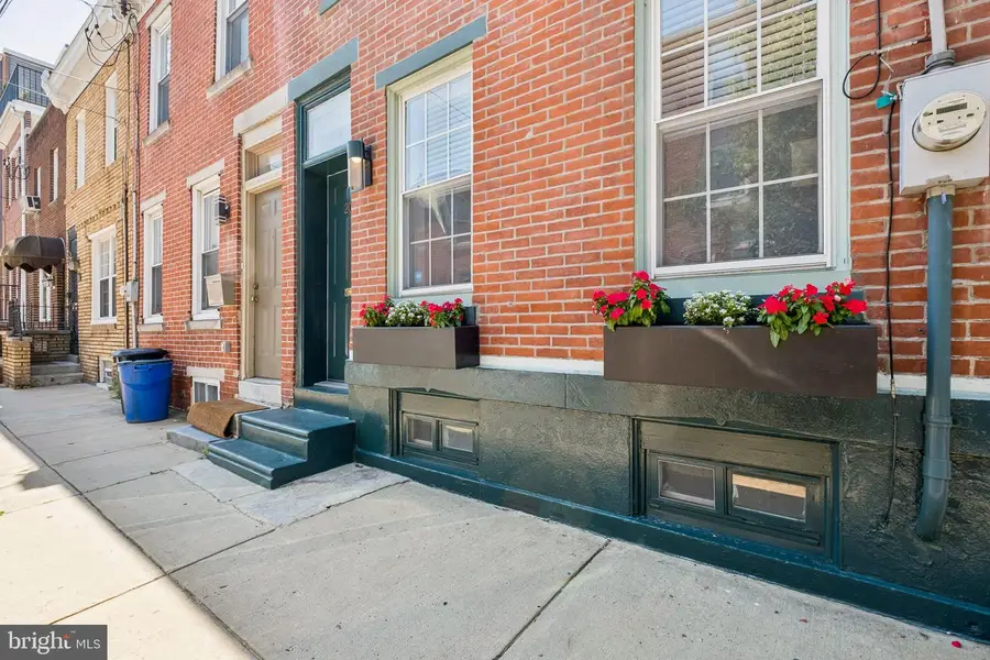2062 Saint Albans St, Philadelphia, PA 19146 - #2