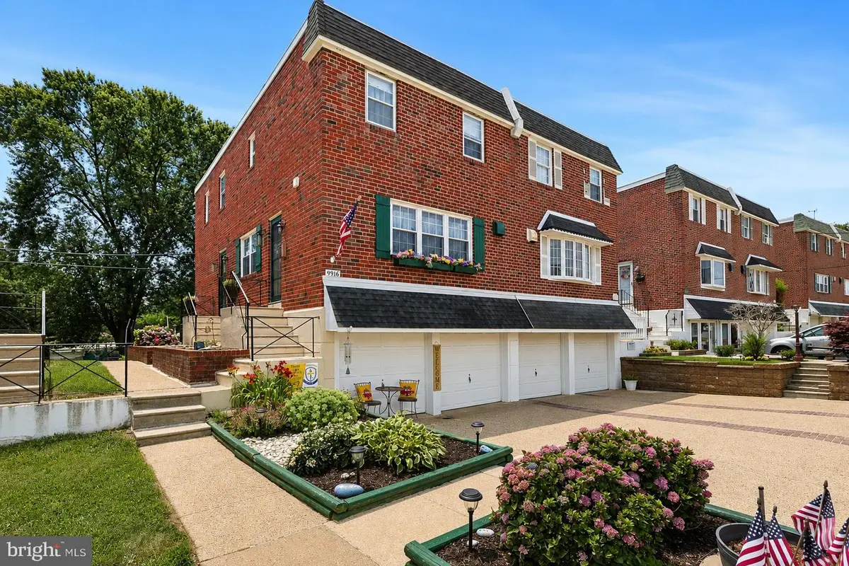 9916 S Canterbury Rd, Philadelphia, PA 19114 - #1