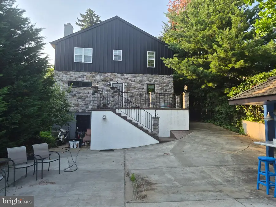 618 Gates St, Philadelphia, PA 19128 - #2