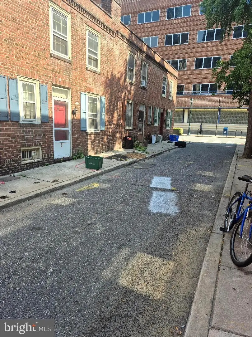 129 N Mole St, Philadelphia, PA 19102 - #3
