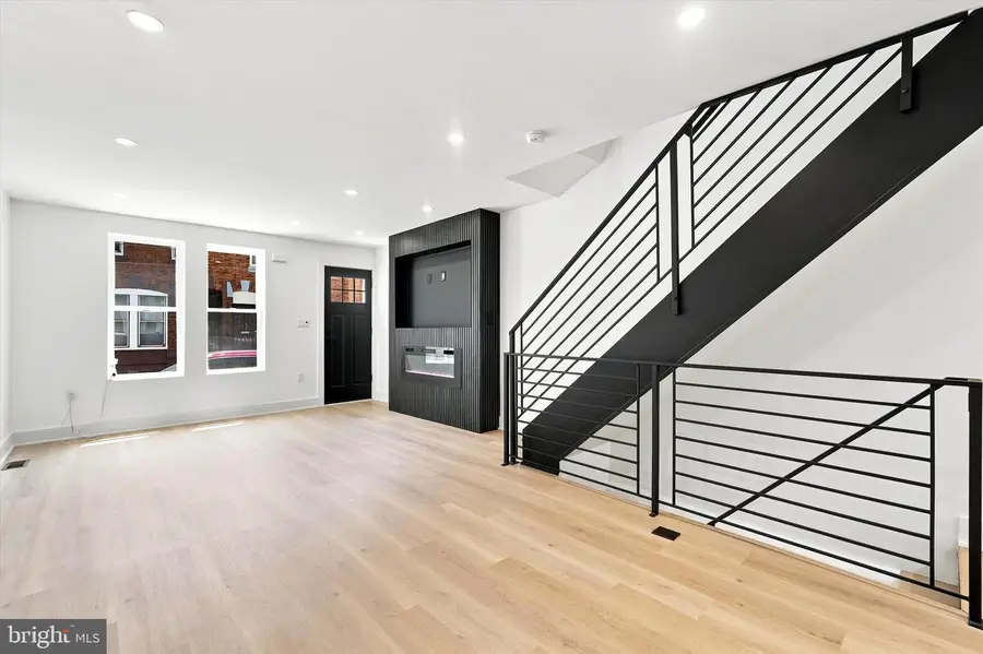 2233 Mcclellan St, Philadelphia, PA 19145 - #3