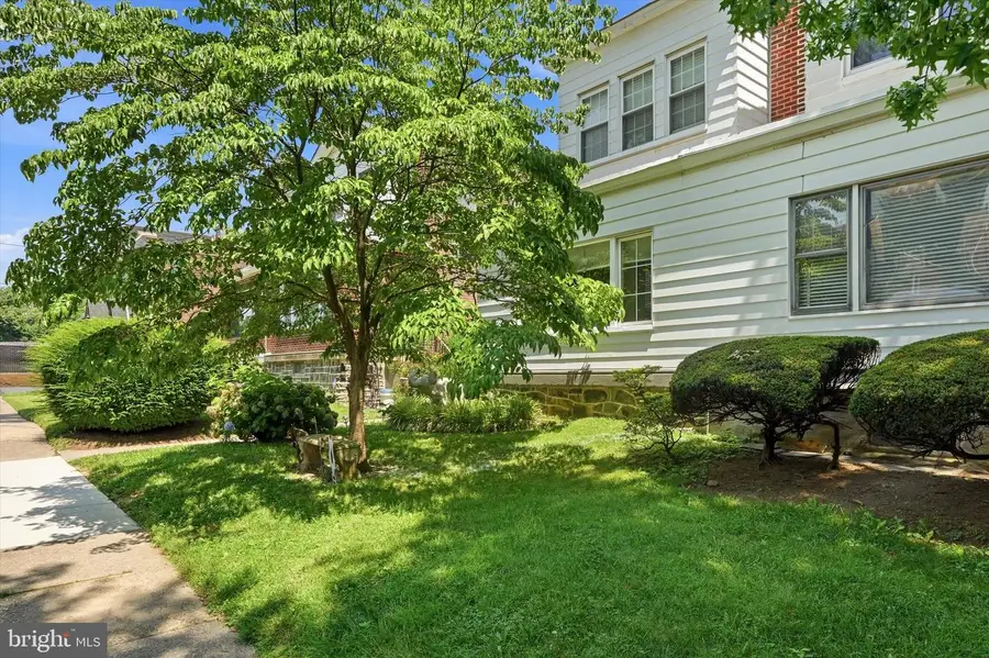 955 Allengrove St, Philadelphia, PA 19124 - #2