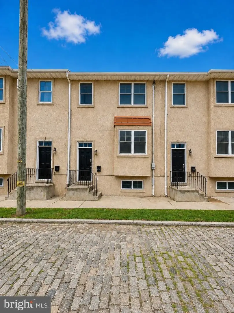 4700 Smick St, Philadelphia, PA 19127 - #1