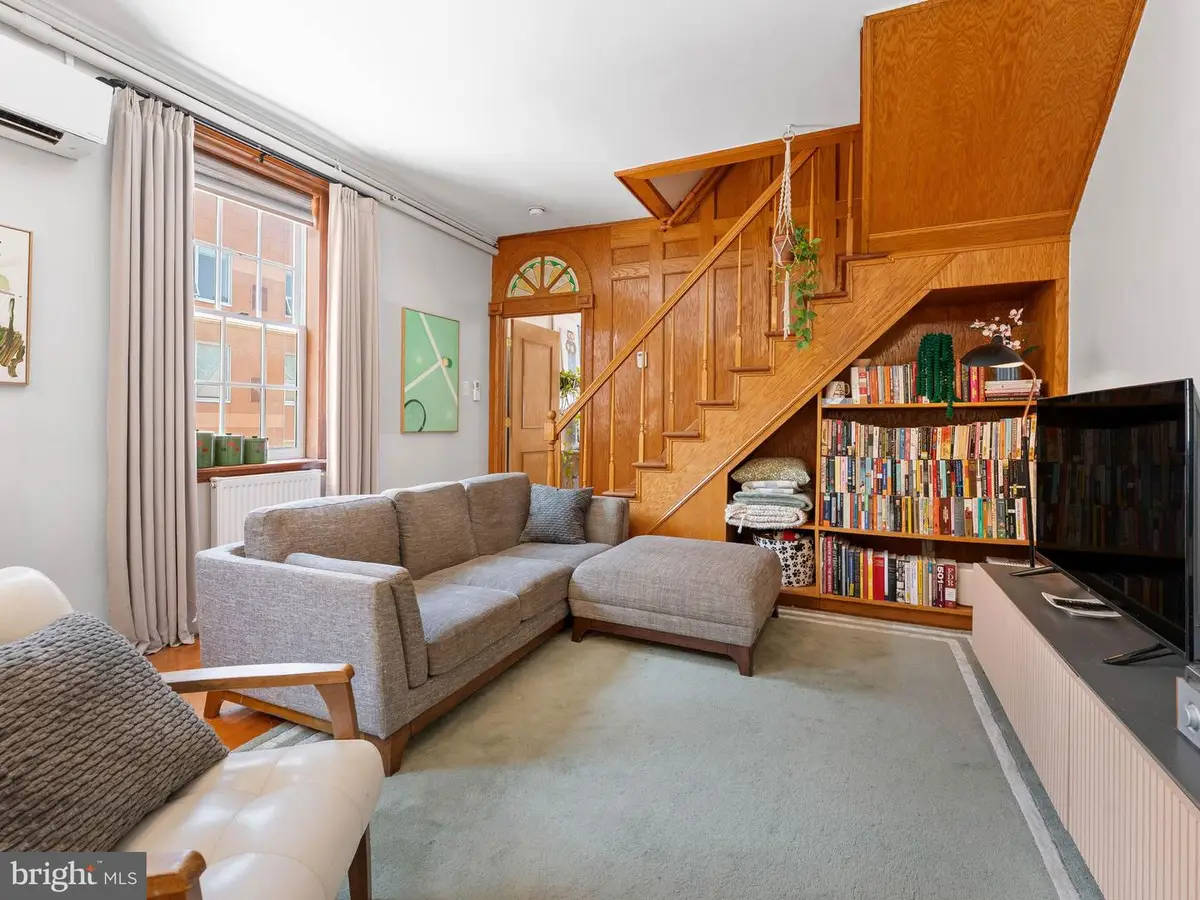 1215 Spruce St #302, Philadelphia, PA 19107 - #1