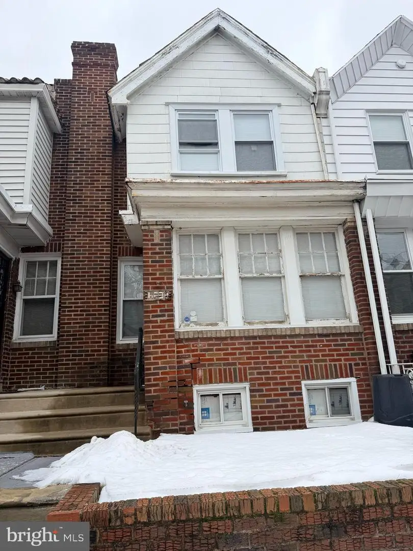6233 N Bouvier St, Philadelphia, PA 19141 - #1