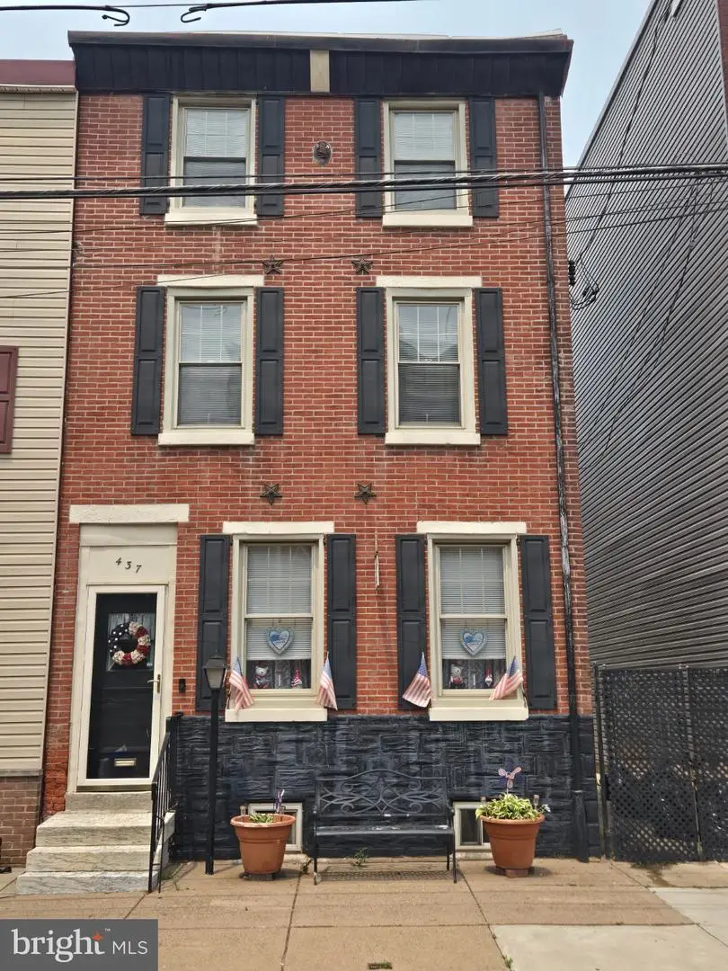437 E Wildey St, Philadelphia, PA 19125 - #1