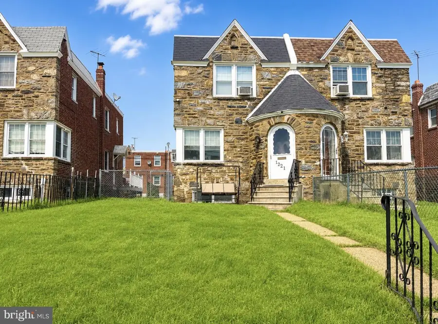 1221 Knorr St, Philadelphia, PA 19111 - #2