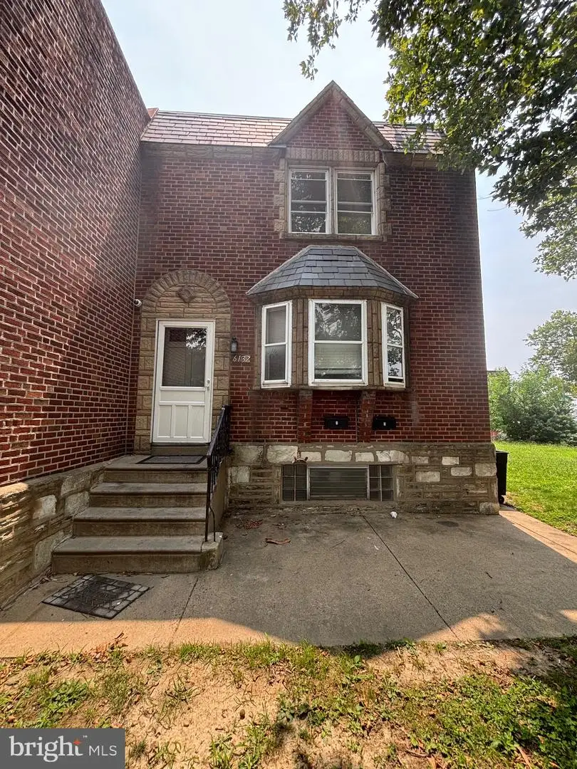 6137 Mulberry St, Philadelphia, PA 19135 - #1