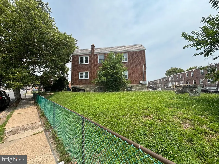 6137 Mulberry St, Philadelphia, PA 19135 - #3