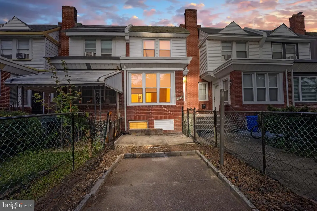 7337 E Walnut Ln, Philadelphia, PA 19138 - #1