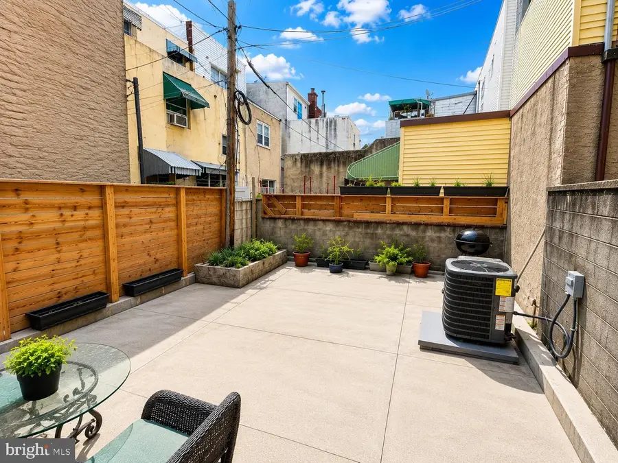 1175 S 10th St, Philadelphia, PA 19147 - #2