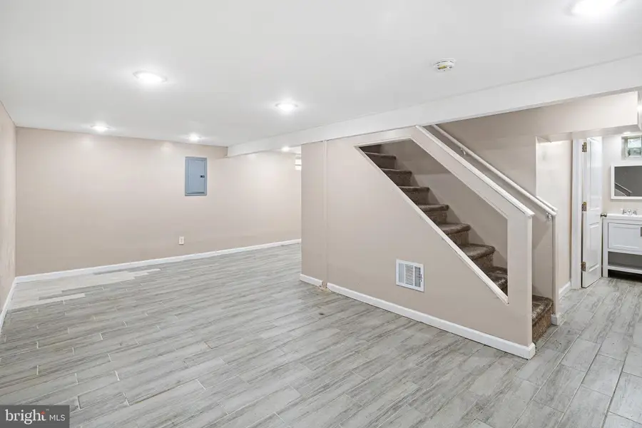 8008 Algon Ave, Philadelphia, PA 19152 - #2