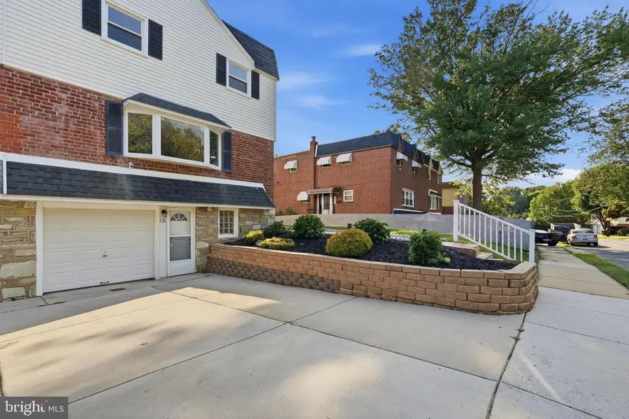 626 Artwood Dr, Philadelphia, PA 19115 - #2