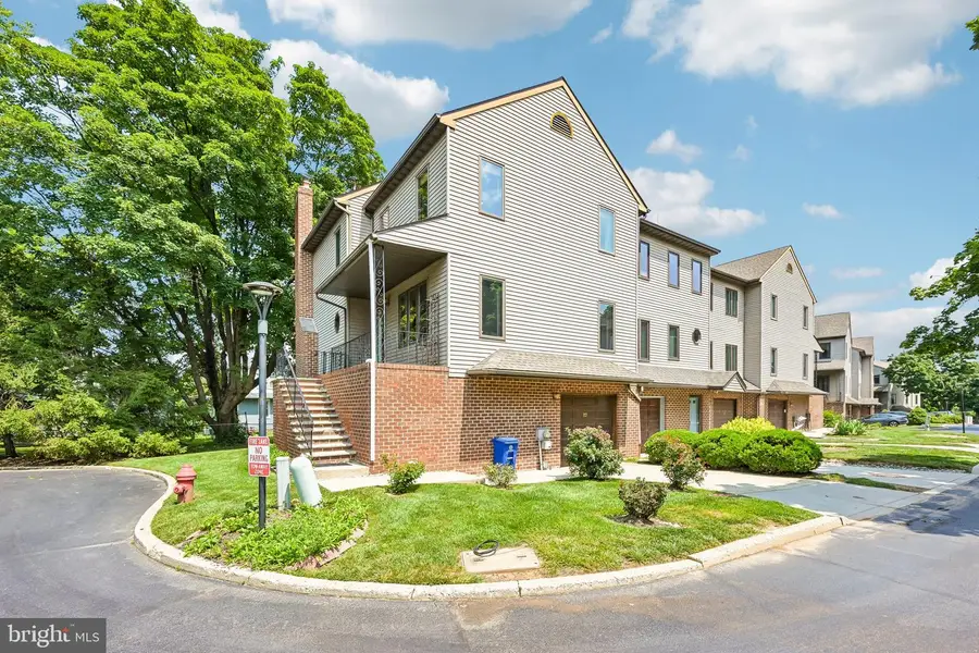 8816 Ridge Ave #17, Philadelphia, PA 19128 - #2