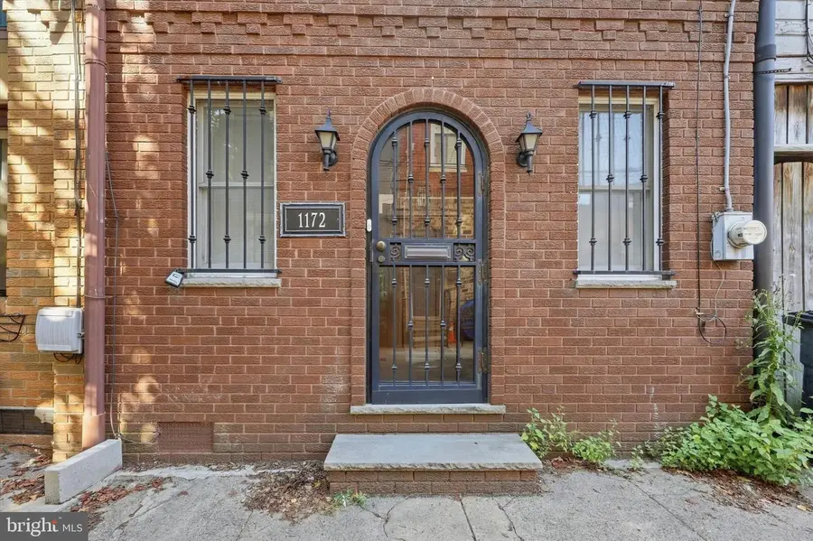 1172 S Darien St, Philadelphia, PA 19147 - #2