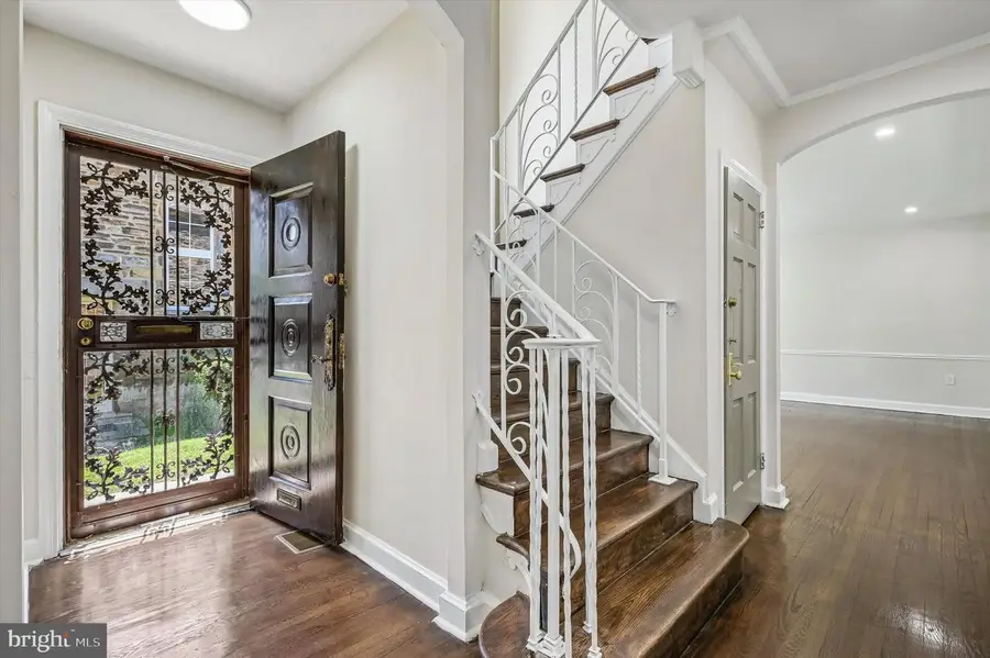 2404 Golf Rd, Philadelphia, PA 19131 - #2