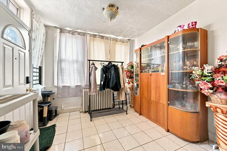 4014 E Roosevelt Blvd, Philadelphia, PA 19124 - #3
