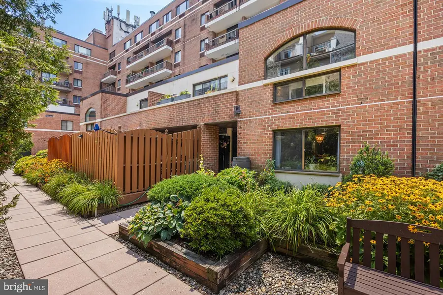 200-10 Lombard St, Philadelphia, PA 19147 - #3