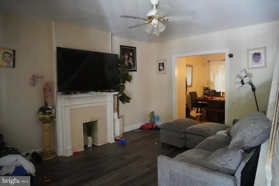 1967 W Laveer St, Philadelphia, PA 19141 - #3