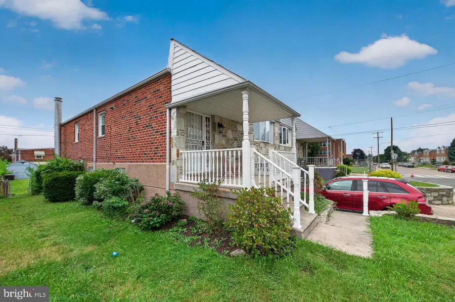 9731 Hoff St, Philadelphia, PA 19115 - #2