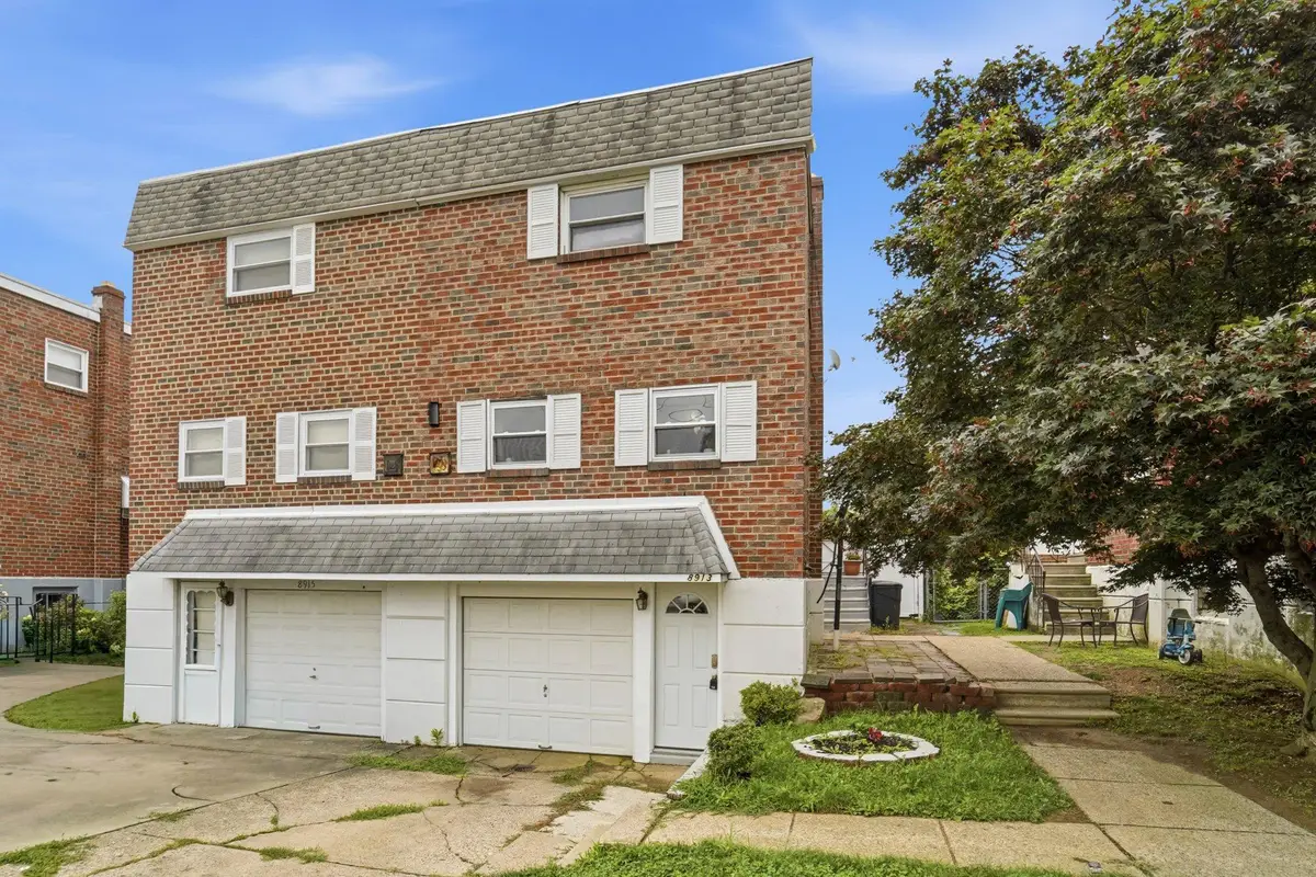 8913 Dewees St, Philadelphia, PA 19152 - #1