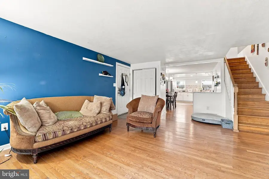 8913 Dewees St, Philadelphia, PA 19152 - #3