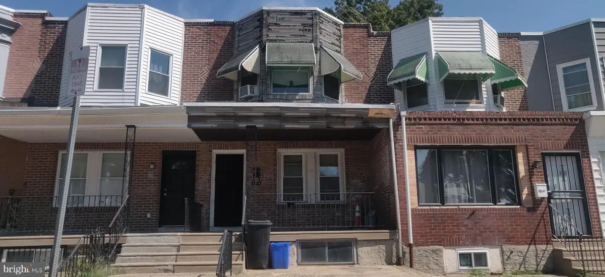 2523 S Dewey St, Philadelphia, PA 19142 - #1