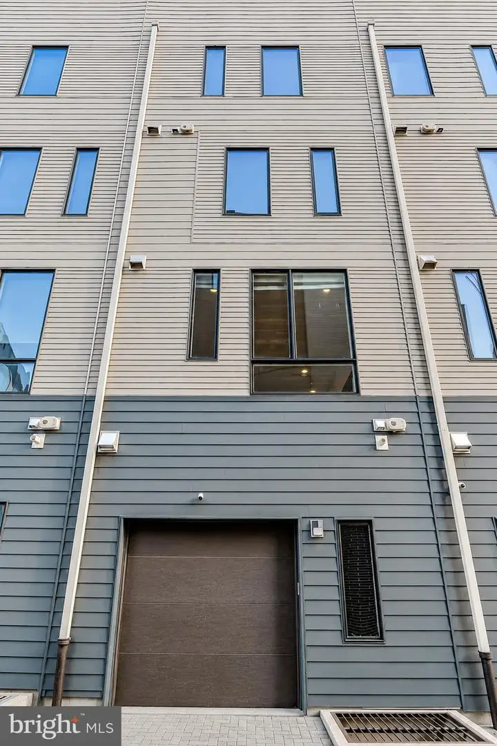 447 Wallace St, Philadelphia, PA 19123 - #3